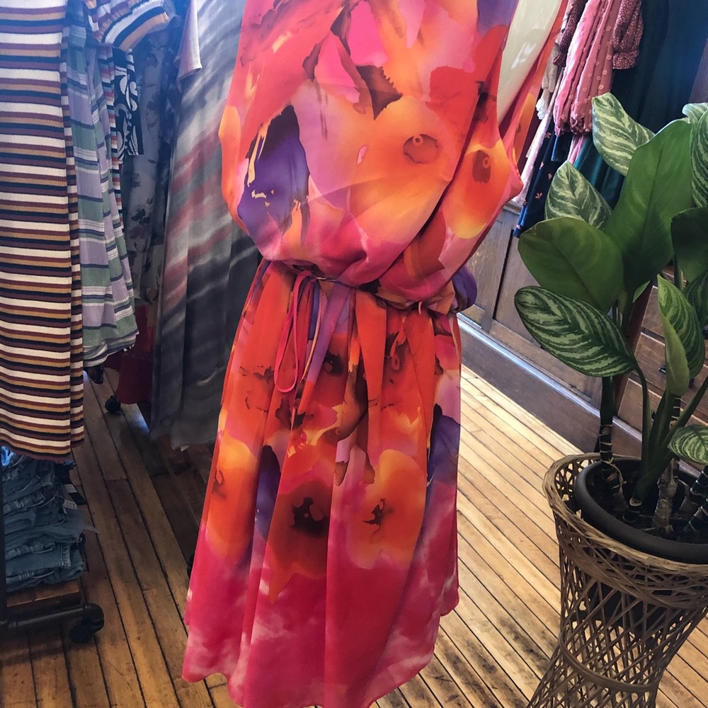 Gorgeous chiffon summer dress - Picture 2 of 8